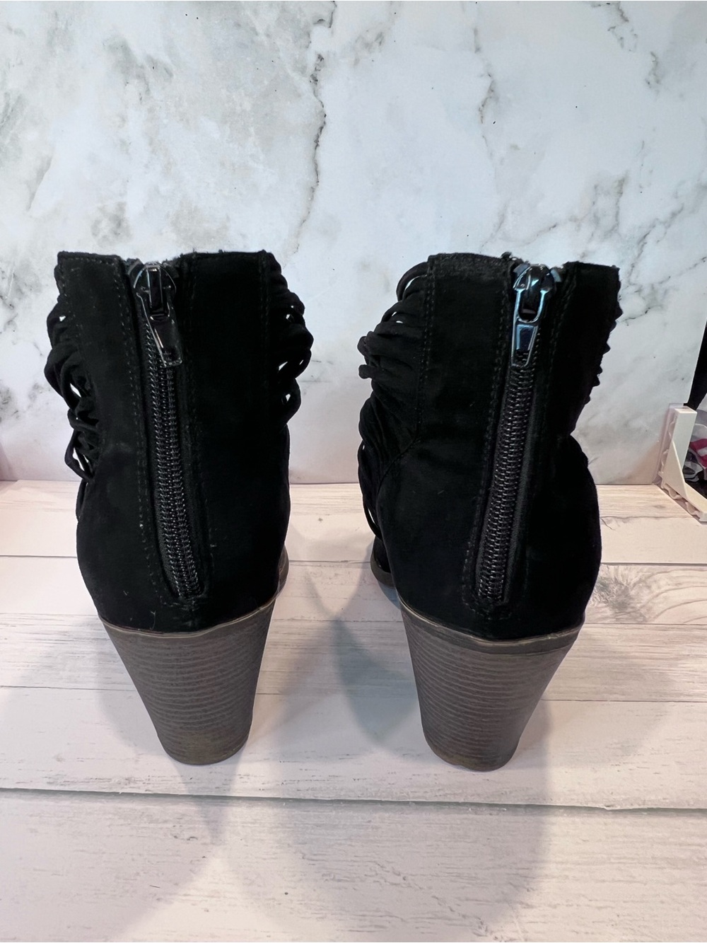 Fergalicious Wicked Black Strappy Ankle Boots Women’s Size 8 Block Heel - Picture 6 of 8